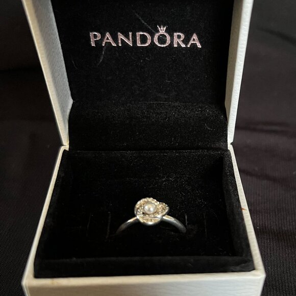 Pandora Luminous Knot Ring 925 Silver • Size 5.5 • CZ & Pearl with original box - Picture 10 of 11
